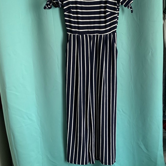 Striped jumpsuit - Picture 2 of 4